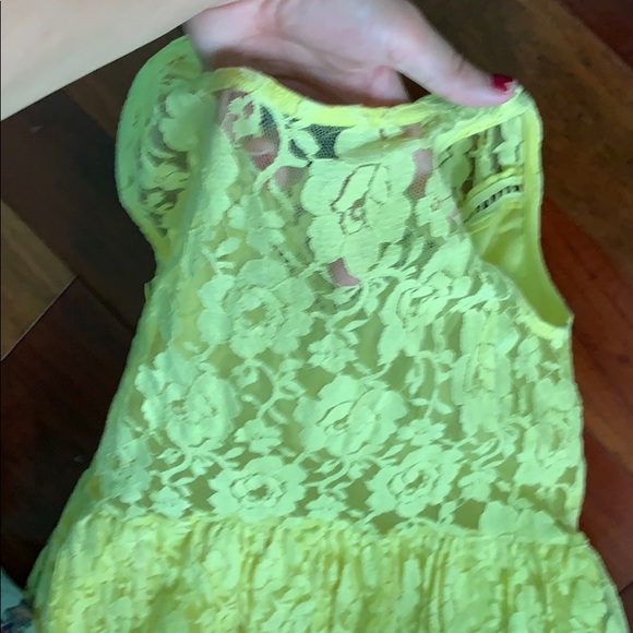 Formal yellow lace dress - Picture 2 of 2